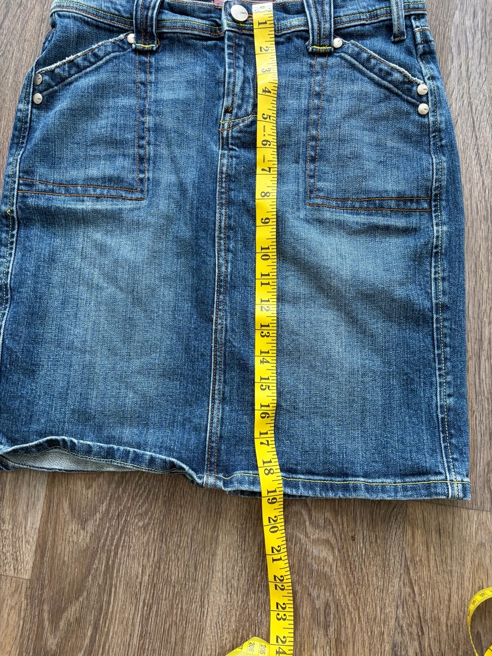 Y2K Miss Vigoss Denim Mini Skirt Jean Skirt Contrast Stitch Pocket Detail 3/4 - Picture 8 of 8
